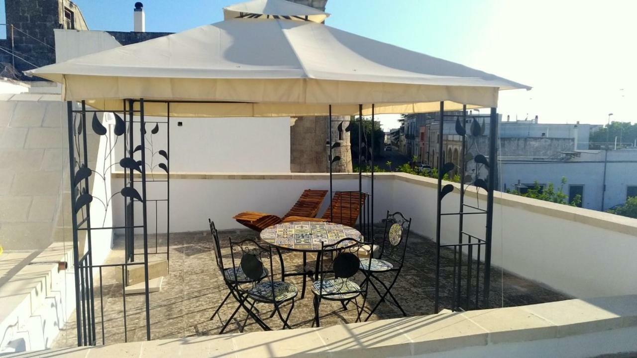 Ferienwohnung La Terrazza Sul Castello Palmariggi Exterior foto