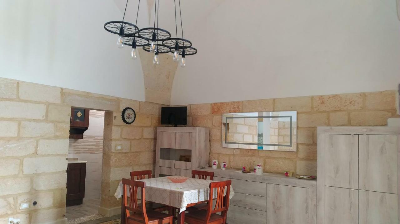 Ferienwohnung La Terrazza Sul Castello Palmariggi Exterior foto